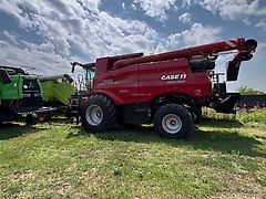 Case IH AXIAL-FLOW 8250 AFS HARVEST COMMAND