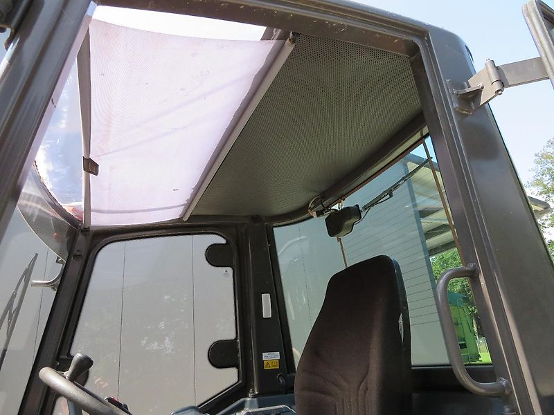 Hitachi ZW65 mit Schaufel+Palettengabel, erst 930 Stunden