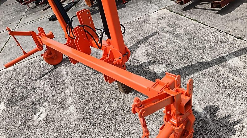 Howard Klappahmen 6 m hydraulische Klappung mit Stützrädern zur Spurführung 100 mm Vierkant 2 Fach Klappung Zur Optimierung von Anbaumethoden