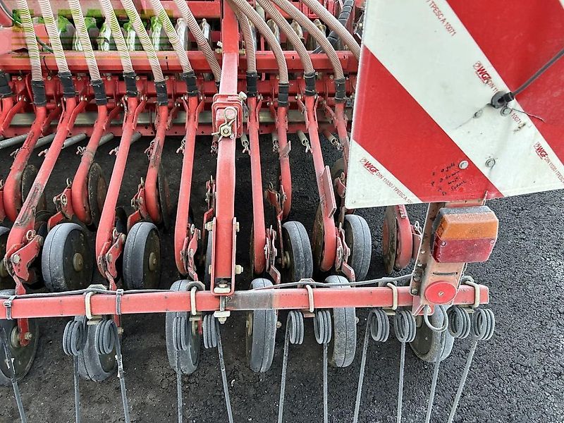 Kverneland ngh 301 mit i-drill pro