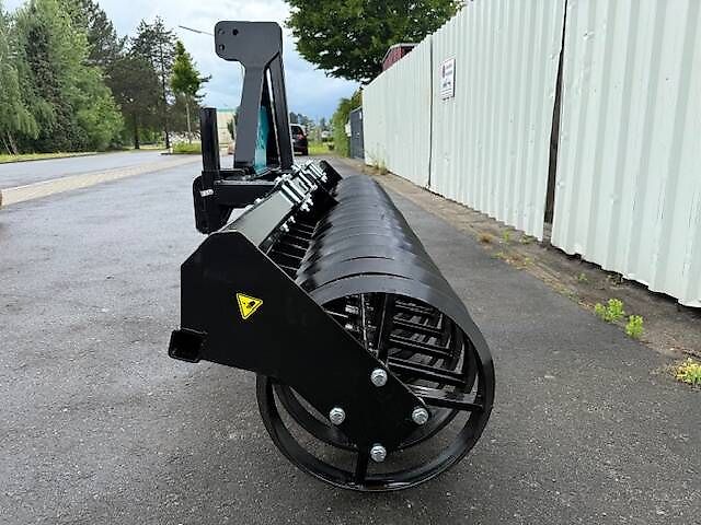 BM Maschinenbau Frontpacker Dachringwalze 3m Packerwalze zum Stroh einplanen