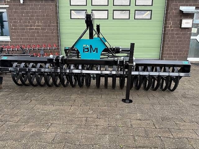 BM Maschinenbau Frontpacker Dachringwalze 3m Packerwalze zum Stroh einplanen