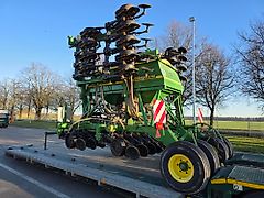John Deere 750A