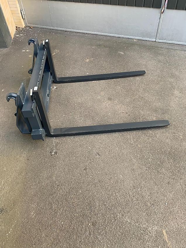 INTER-TECH Palettengabel 1,24m breit mit 2 120er Zinken