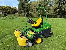John Deere 2750E Hybrid