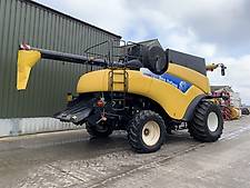 New Holland Maşini de recoltat de traktorpool.ro