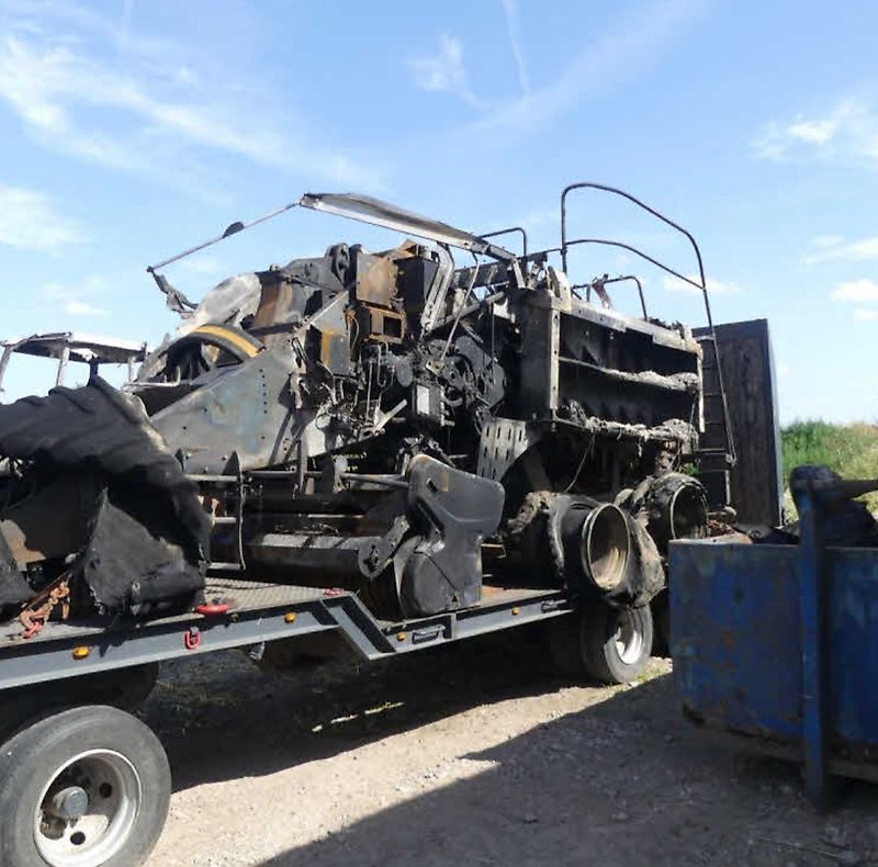 New Holland BB 1270 Brandschaden. Standort Nähe Münster