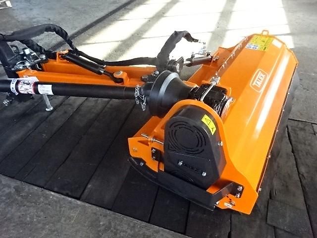 TALEX Böschung Schlegelmulcher RB EVO - 140 Hydraulisch - für Kleintraktoren mit Gelenkwelle