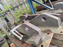 JCB PAIR OF BOLT ON BRACKETS
