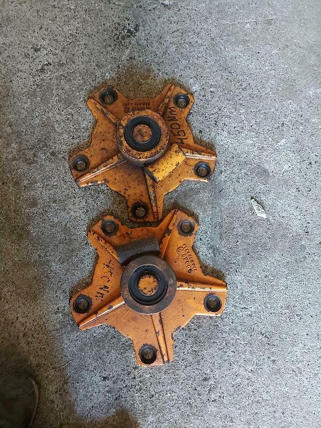 Torssionsrahmen Mulag Achsabstützung Böschungsmulcher Unimog