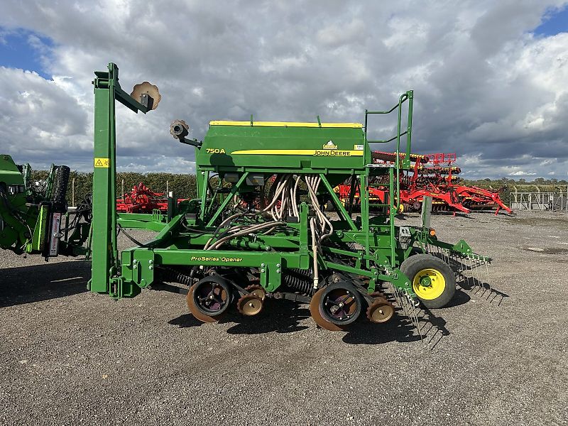 John Deere 750A 6m ProSeries Opener