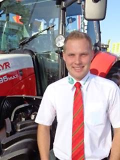 Persoană de contact Domnul Peter Grammer