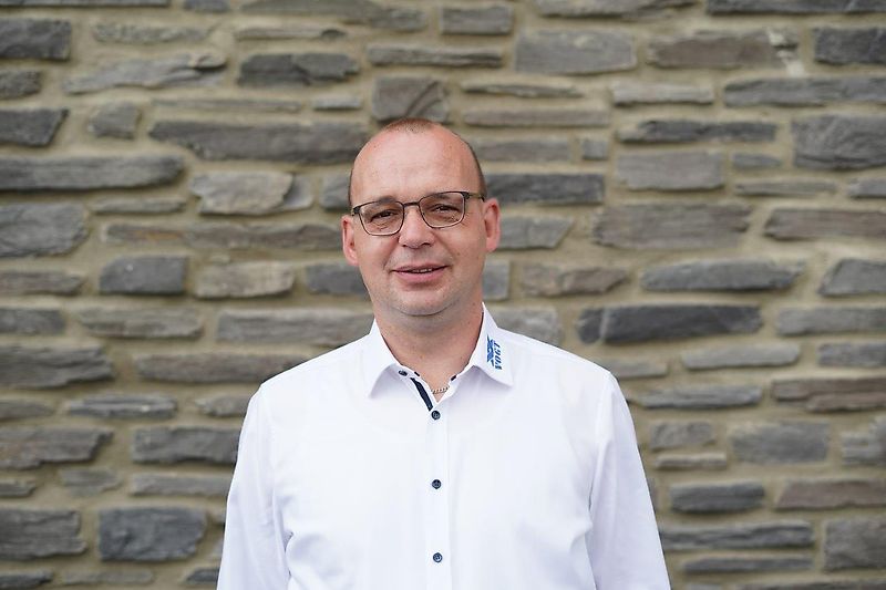 Persoană de contact Domnul Markus Krähling