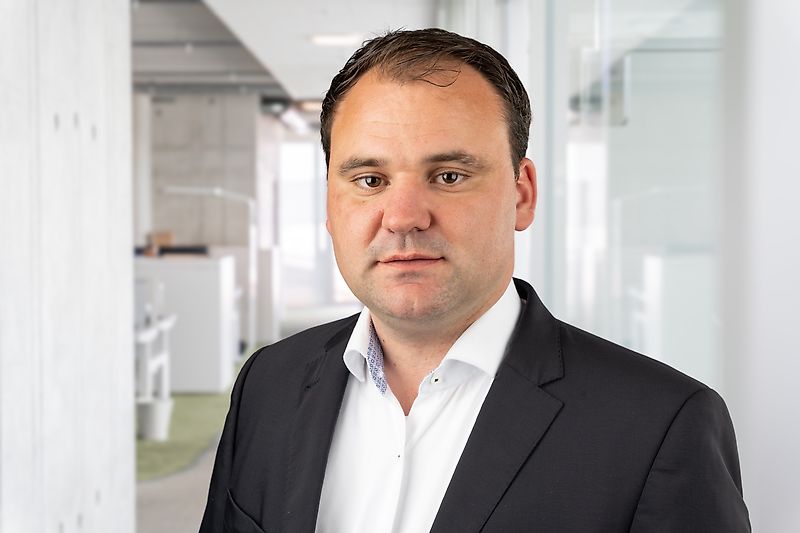 Persoană de contact Domnul Tobias Roggemann